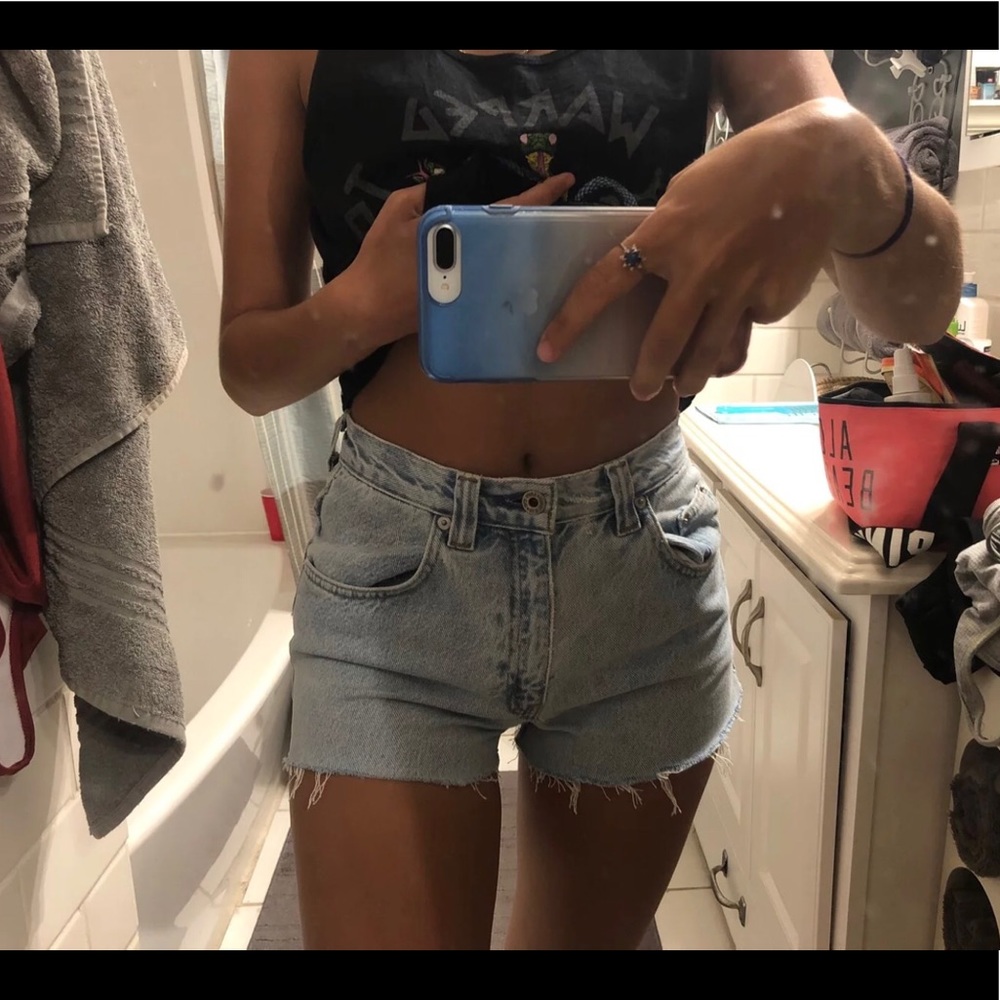 VINTAGE HIGH WAISTED SHORTS 👖